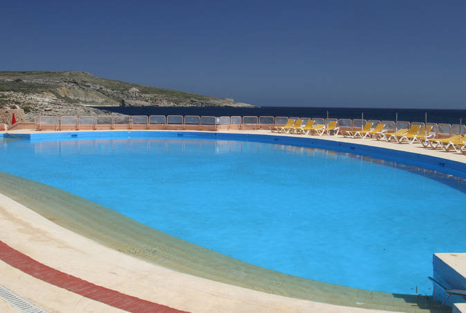 Comino Hotel in Insel Comino, Malta Pool