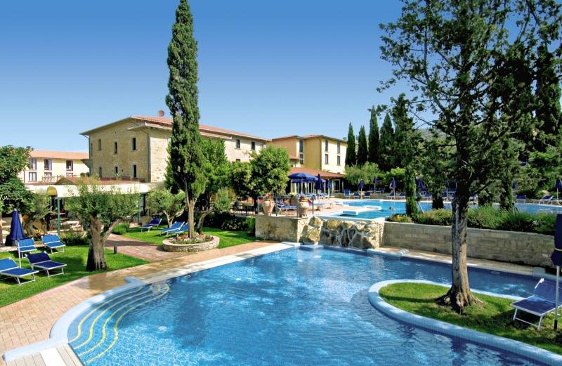 Villa Paradiso Village in Passignano sul Trasimeno, Umbrien Pool