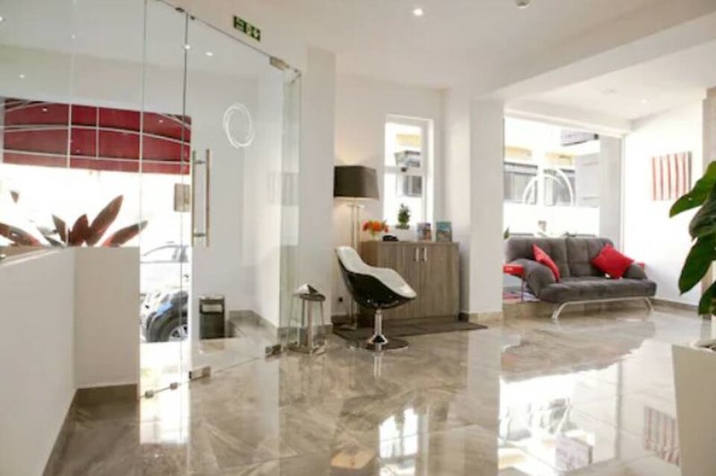 Spinola Hotel in San Giljan, Malta Lounge/Empfang