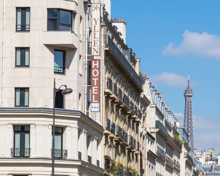 Yllen Eiffel in Paris, Paris-Charles De Gaulle Außenaufnahme