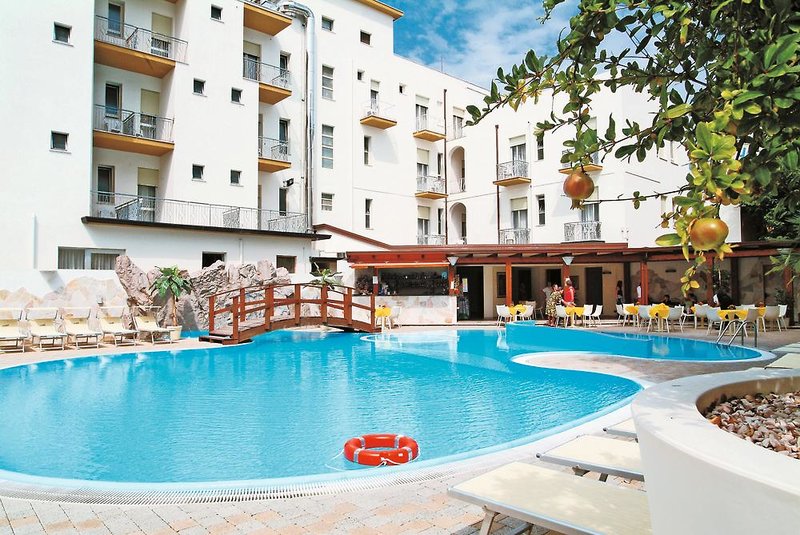 Hotel Angelini in Bellaria-Igea Marina, Rimini Pool
