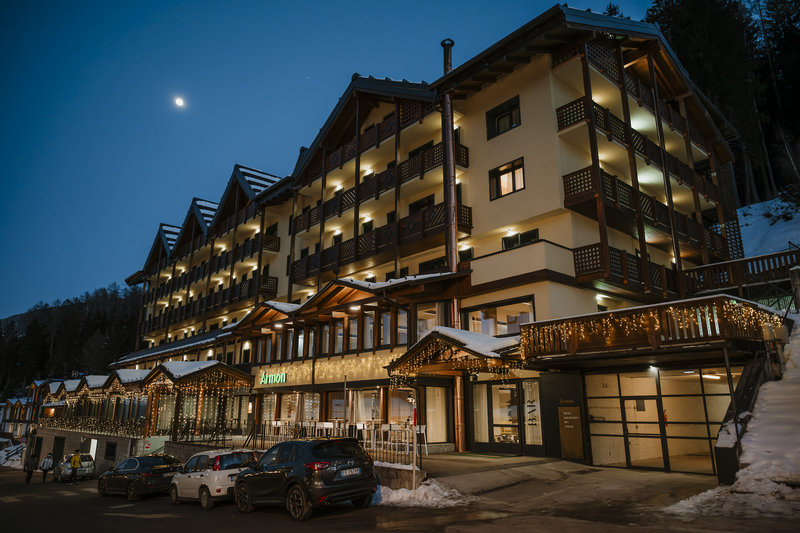 Armon Greenblu Hotel & Wellness in Folgarida, Verona Außenaufnahme