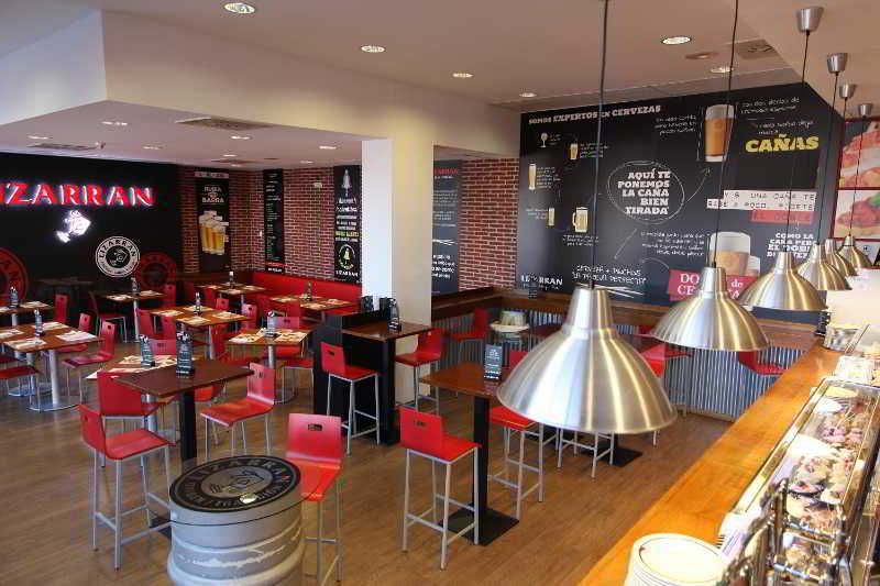 B&B Hotel Madrid Arganda in Arganda del Rey, Madrid Bar