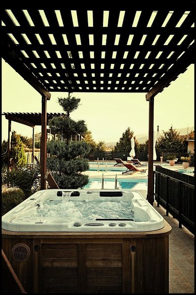 Ilyda Residence Suites in Kalloni, Mytilene (Lesbos) Terasse