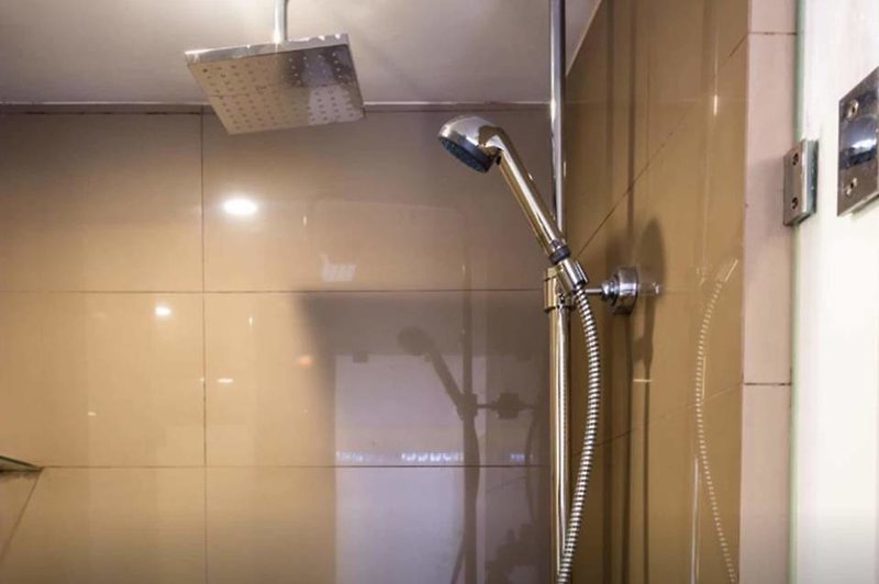 The Idle Residence in Pathumthani, Bangkok Badezimmer