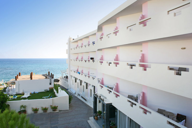 Evelyn Beach Hotel in Chersonissos, Heraklion (Kreta) Terasse