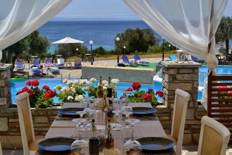 Acrotel Elea Beach in Elia, Thessaloniki (Chalkidiki) Terasse