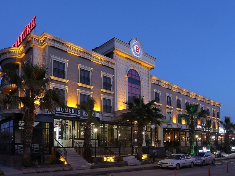 New Baltürk Hotel Izmit in Izmit, Istanbul Außenaufnahme