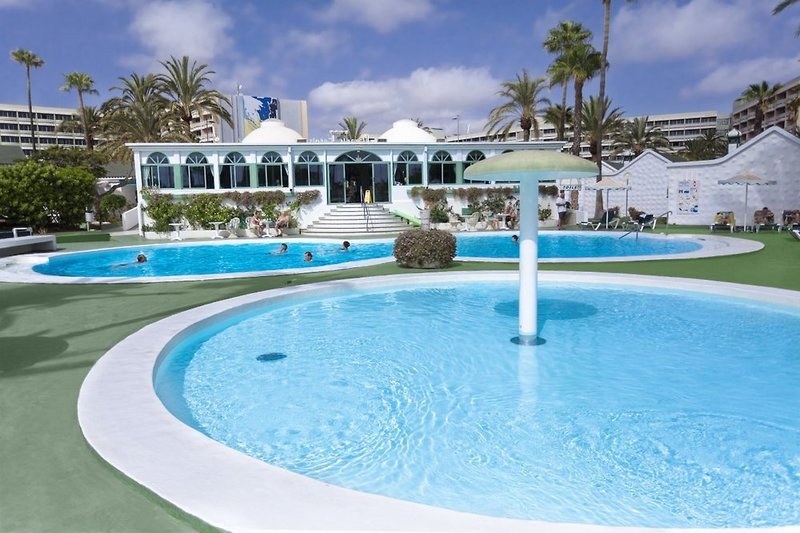 Parque del Paraiso II in Maspalomas, Gran Canaria Pool