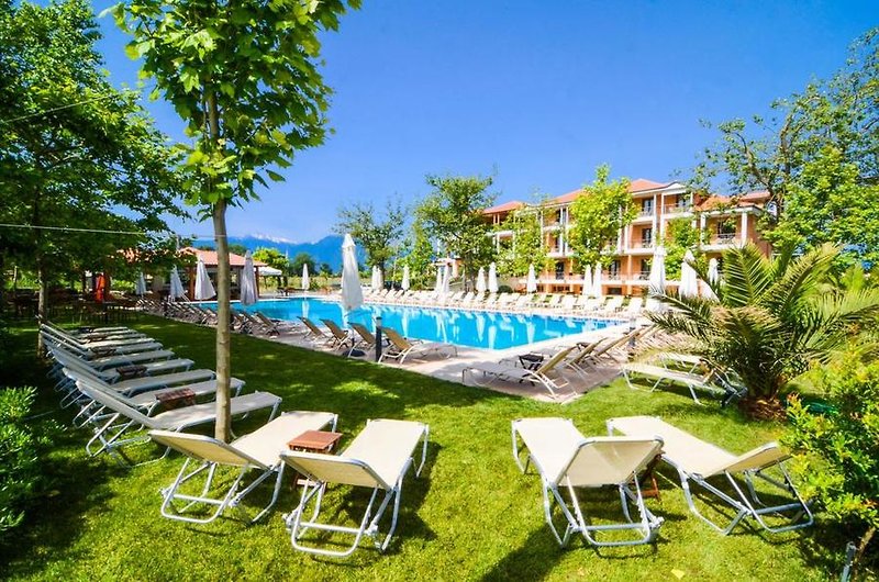 Giannoulis Hotel in Paralia Katerinis, Thessaloniki (Chalkidiki) Pool