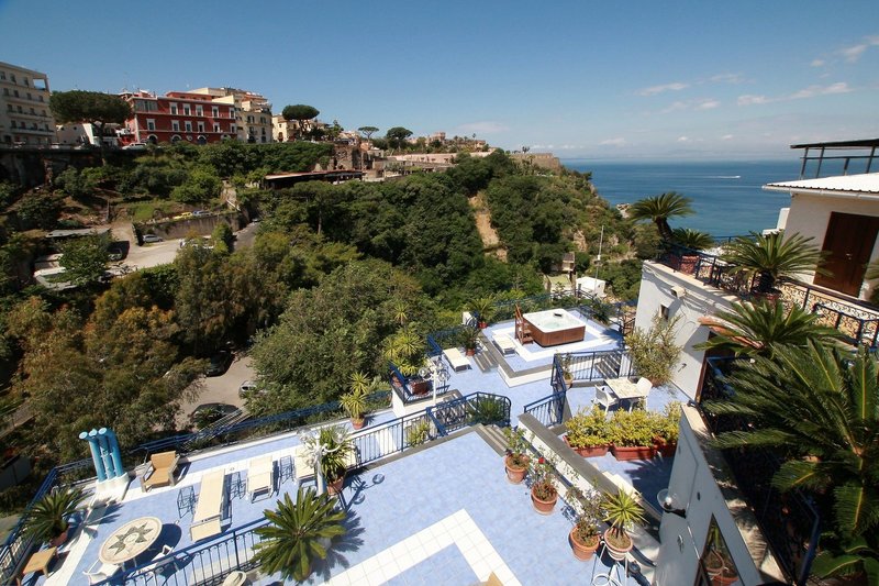 Hotel Oriente in Vico Equense, Neapel Pool