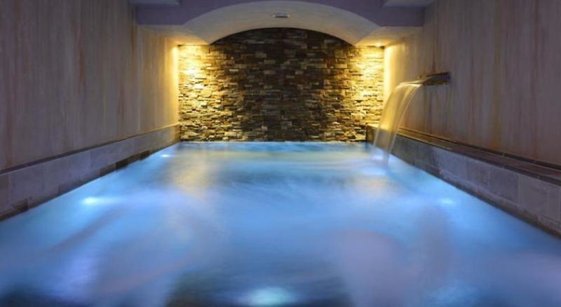 Hallenbad