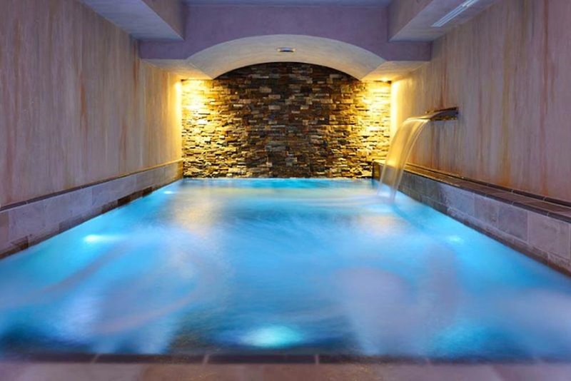 Hallenbad