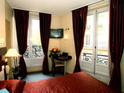 Alane in Paris, Paris-Charles De Gaulle Wohnbeispiel