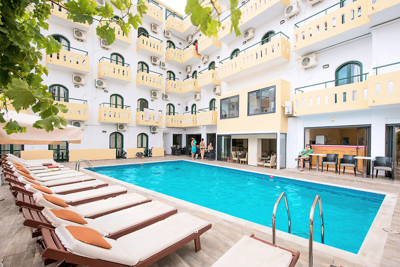 Pela Maria Hotel in Chersonissos, Heraklion (Kreta) Pool