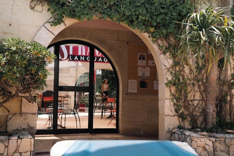 Sprachcaffe International - Hostel in Paceville, Malta Außenaufnahme