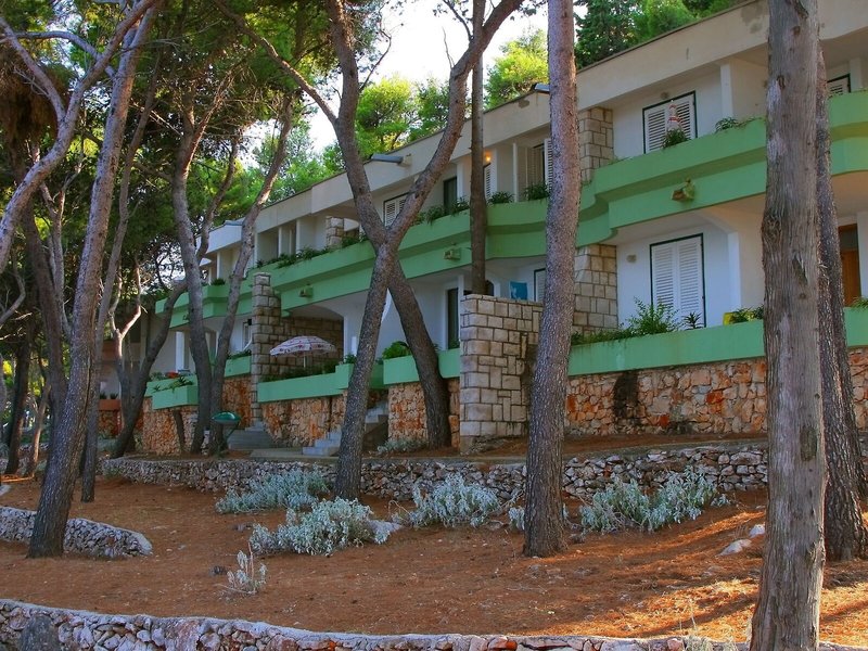 Fontana Resort in Jelsa, Split (Kroatien) Außenaufnahme