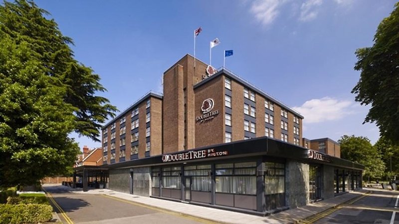 DoubleTree by Hilton Hotel London - Ealing in London, London-City Außenaufnahme