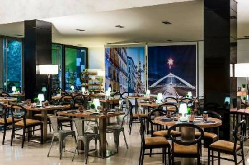Hotel Zentral Ave in Saragossa, Barcelona Restaurant