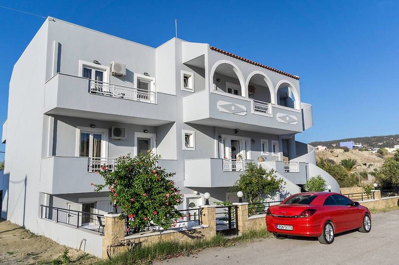 Sotirios Apartments in Karpathos-Stadt, Karpathos Außenaufnahme