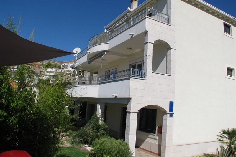 Apartments Miljak in Dugi Rat, Split (Kroatien) Außenaufnahme