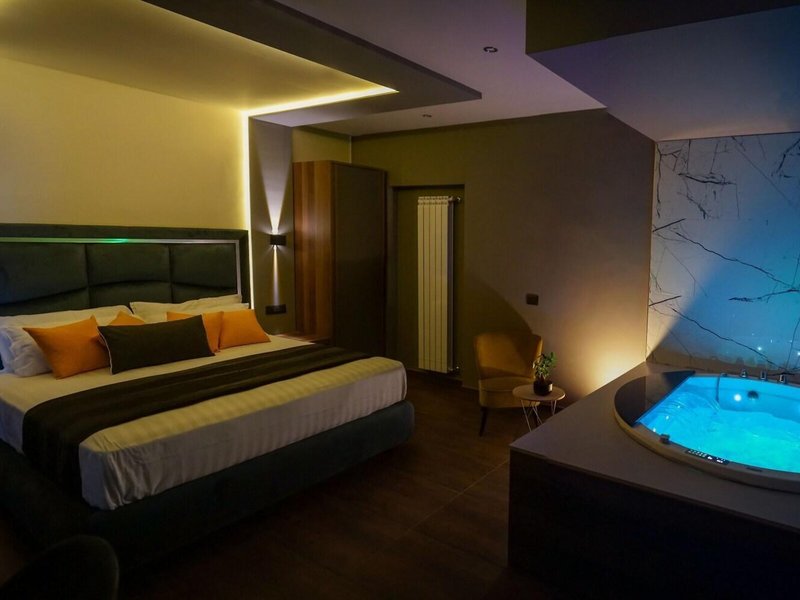 Lamberti Boutique Hotel in Battipaglia, Neapel Pool