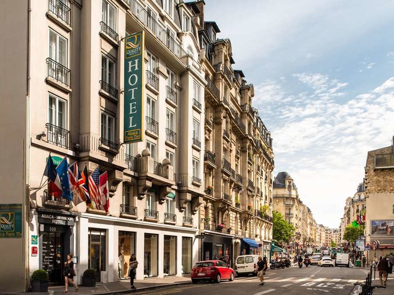 Abaca Messidor by Happyculture in Paris, Paris-Alle Flughäfen Außenaufnahme