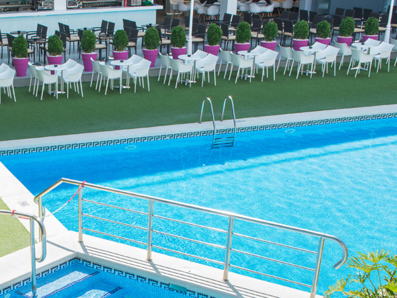 Melina in Benidorm, Alicante Pool