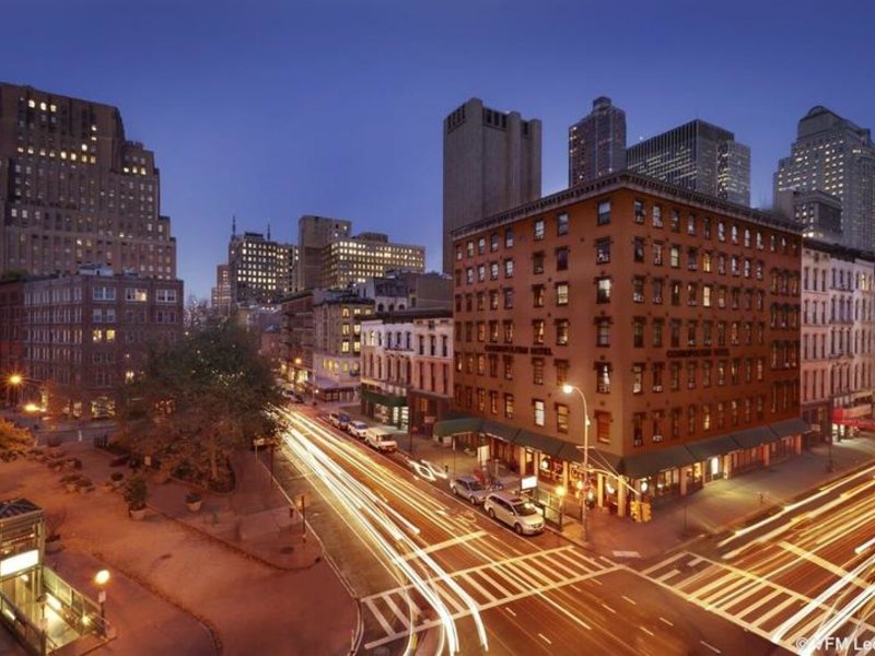 The Frederick Hotel in New York City, New York (John F Kennedy) Außenaufnahme