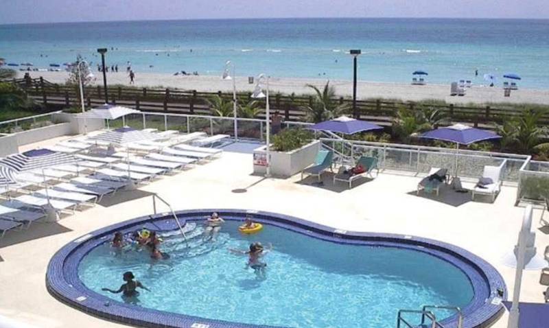 Best Western Plus Atlantic Beach Resort in Miami Beach, Florida - Ostküste Pool Best Western Plus Atlantic Beach Resort in Miami Beach, Florida - Ostküste Pool