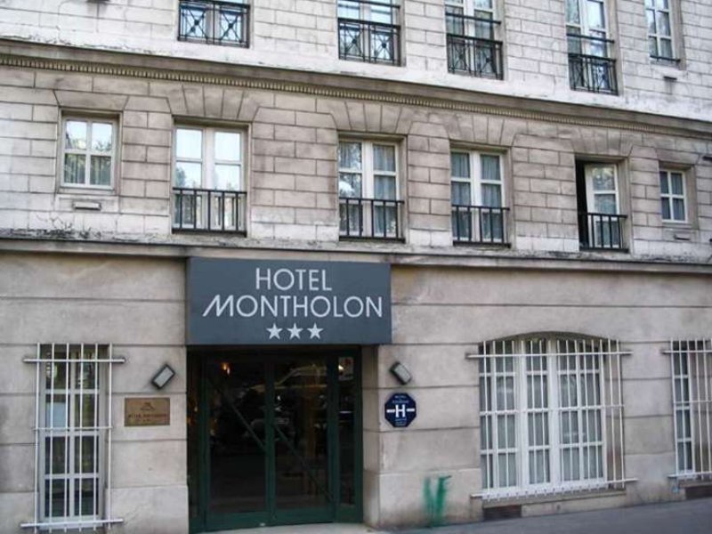 Montholon in Paris, Paris-Charles De Gaulle Außenaufnahme