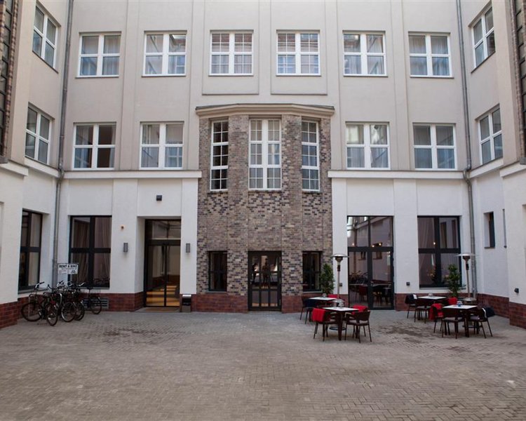 Catalonia Berlin Mitte in Berlin, Berlin-Tegel (DE) Außenaufnahme
