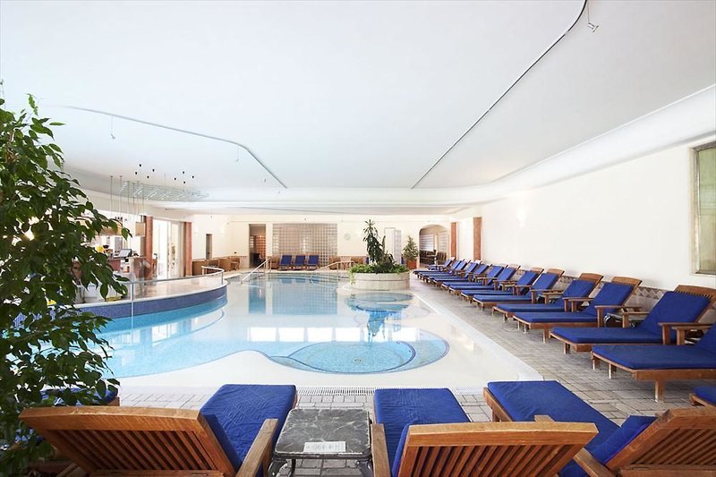 Hallenbad