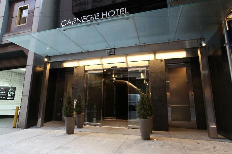 The Carnegie Hotel in New York City, New York (John F Kennedy) Außenaufnahme