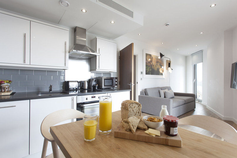 Aparthotel Adagio London Brentford in London, London-Stansted Bar