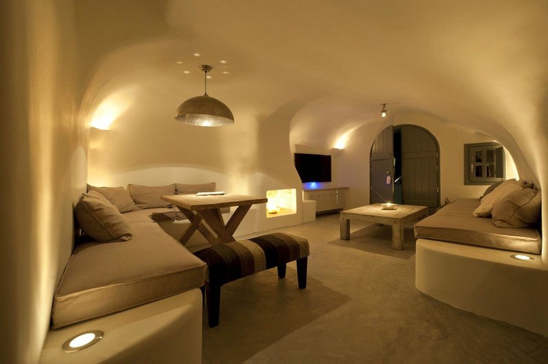 Kapari Natural Resort in Imerovigli, Santorini Wellness