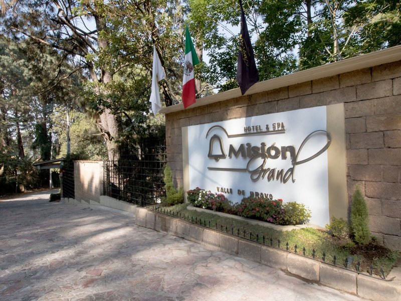 Hotel Misión Grand Valle de Bravo in Valle de Bravo, Mexiko-Stadt (Mexico) Außenaufnahme