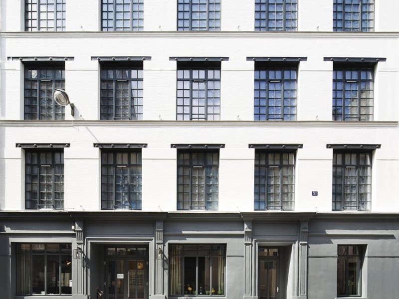 Fabric in Paris, Paris-Charles De Gaulle Außenaufnahme