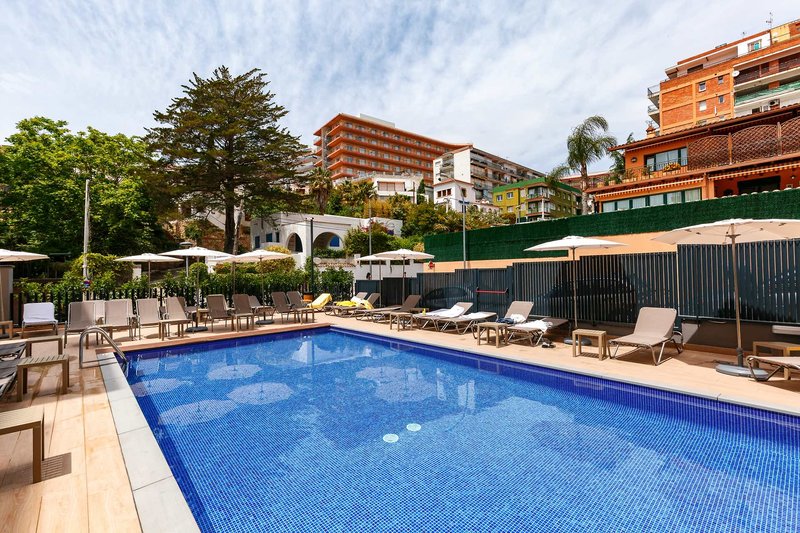 Hotel Rosamar Es Blau Adults Only +21 in Lloret de Mar, Barcelona Pool