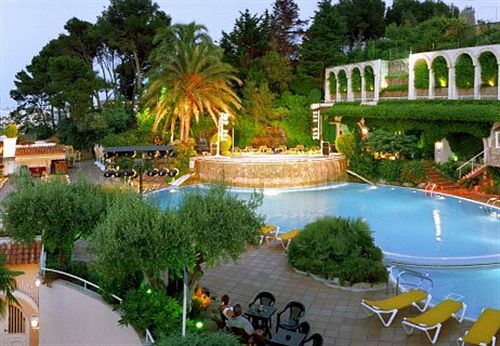 Hotel Guitart Central Park Resort and Spa in Lloret de Mar, Barcelona Pool