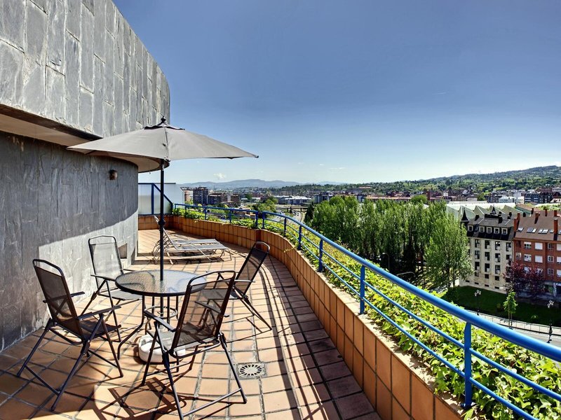 Aparthotel Campus in Oviedo, Bilbao Außenaufnahme