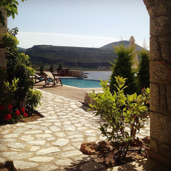 En Plo Luxury Suites in Itylo, Kalamata Garten