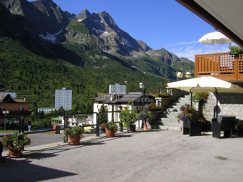 Orchidea in Tonalepass, Mailand (Bergamo) Außenaufnahme