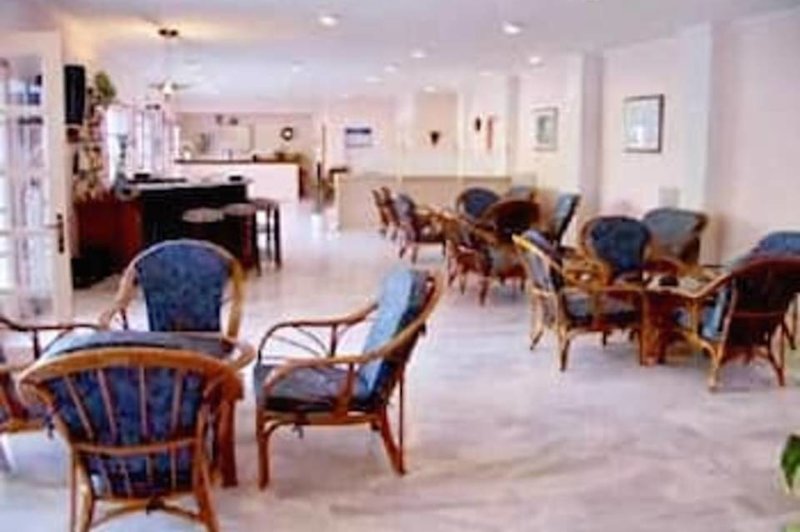 Hotel Katerina in Agia Marina, Athen Lounge/Empfang