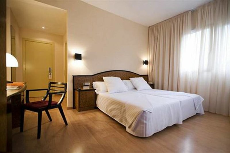 Hotel Air Penedès in Vilafranca del Penedès, Barcelona Wohnbeispiel