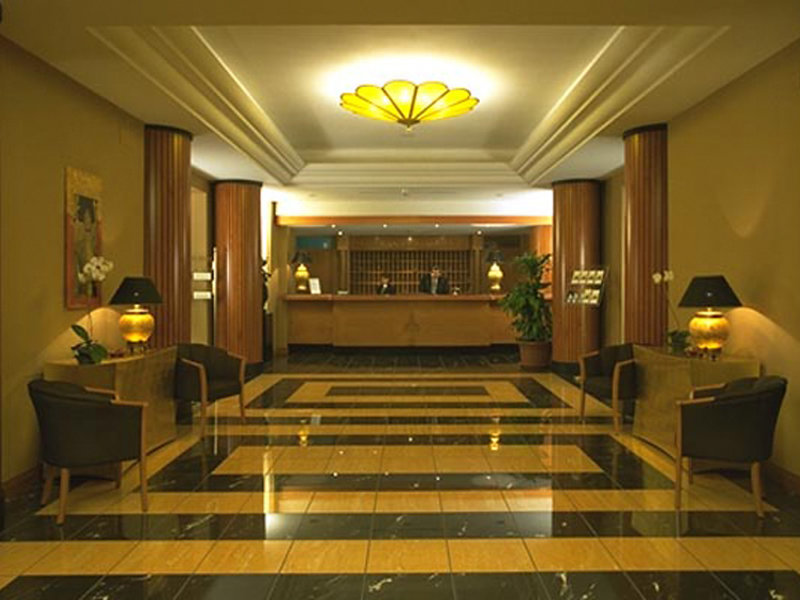 Ramada by Wyndham Naples in Neapel, Neapel Außenaufnahme