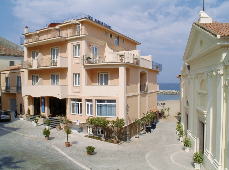 New Hotel Sonia in Santa Maria di Castellabate, Neapel Außenaufnahme