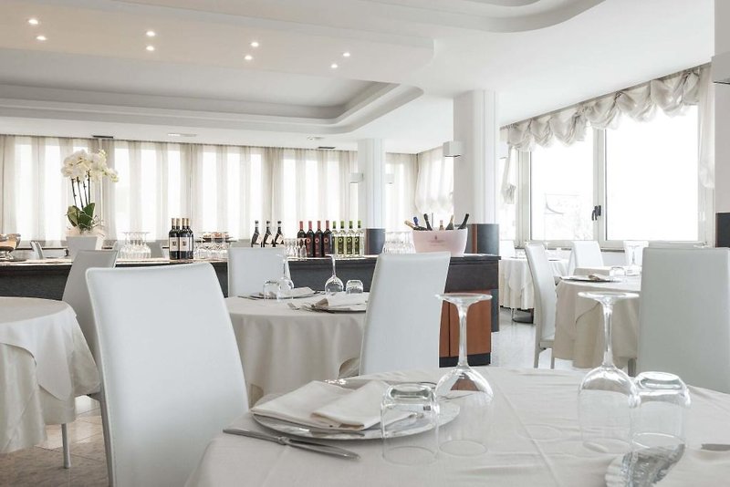 Commodore in Cervia, Bologna Restaurant