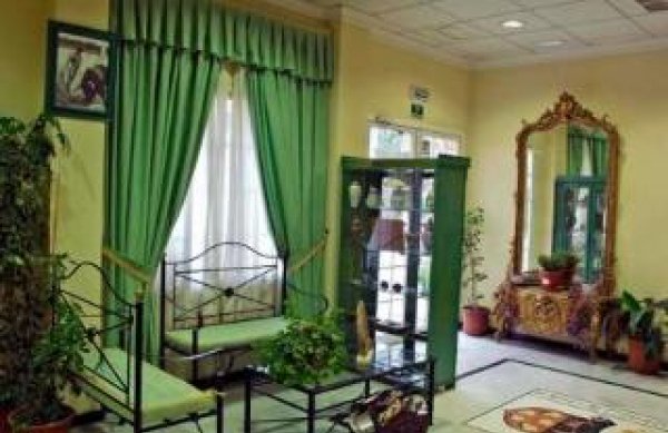 Hotel Mitra in Cabra, Malaga Außenaufnahme