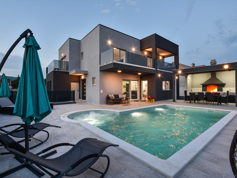 Villa Gabriel in Dicmo, Split (Kroatien) Pool